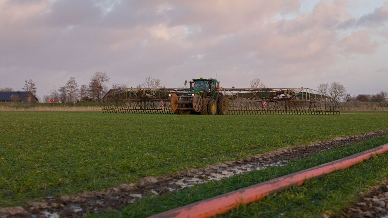 Düngung und Feldarbeit
